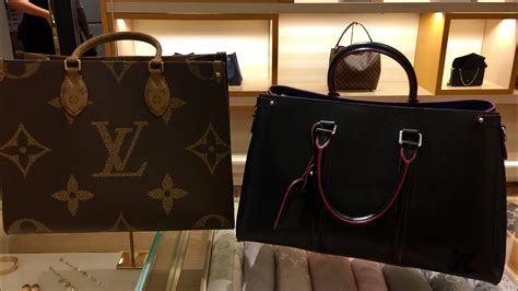 louis vuitton natick mall.